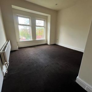 1 Bedroom Apartment To Let - Photo 2