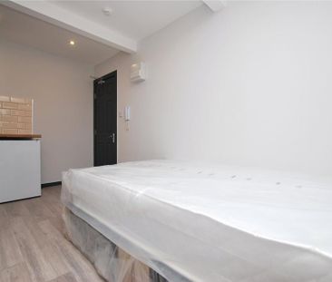 1 bedroom house of multiple occupation to rent - Photo 4