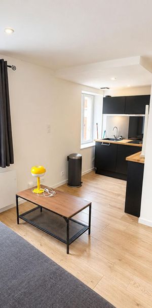 A LOUER : T1 à LILLE • Rue Léon Gambetta - WAZEMMES • 656 € - Photo 1