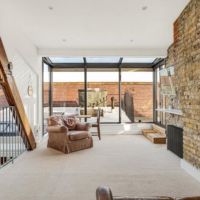 2 bedroom flat to rent - Photo 1