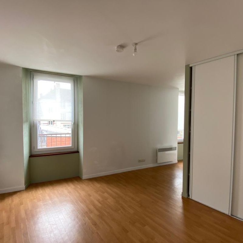 Location Appartement 1 pièce 17m² CHATEAUBRIANT 44110 - Photo 1