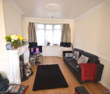 3 bedroom property to rent in Ilford - Photo 6