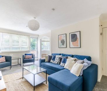 2 bedroom maisonette to rent - Photo 2