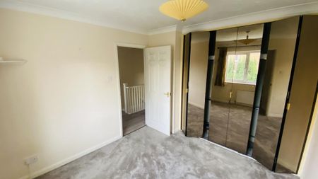 3 bedroom terraced house to rent - Photo 4