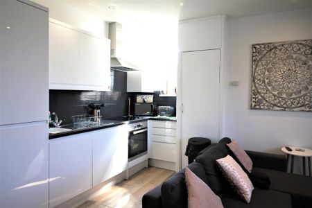 1 bedroom apartment to rent - Photo 3