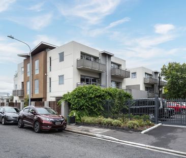 Fantastic Location - Photo 5