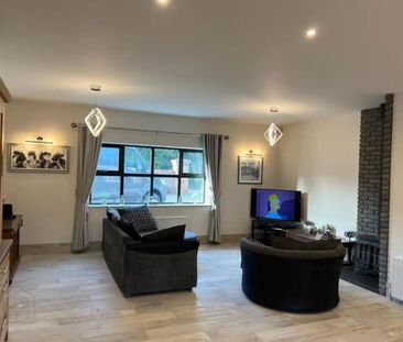 292 Belfast Road, Dundonald, Belfast, BT16 1UE - Photo 2