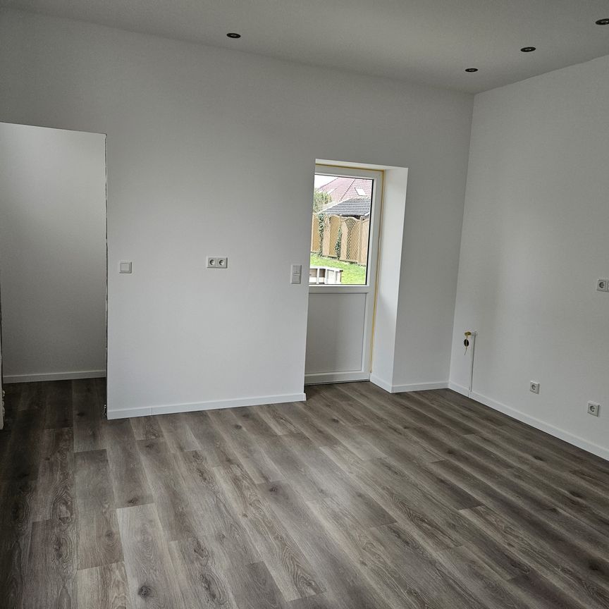 Bünde-### 3,5-Zimmer-Wohnung mit Terrasse und Garten ## - Photo 1