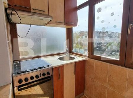 Apartament cu 2 camere, decomandat, George Enescu, zona linistita. - Photo 3