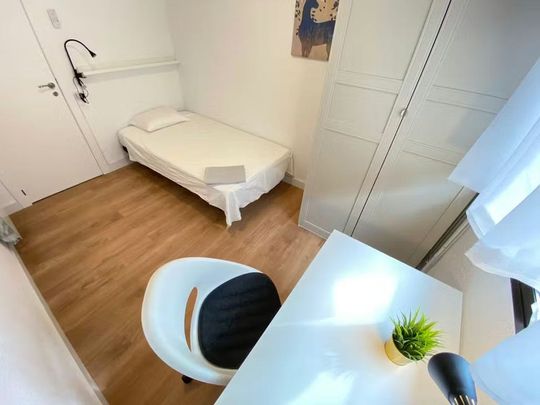 Avenida de la Albufera, Madrid, Community of Madrid 28038 - Photo 1