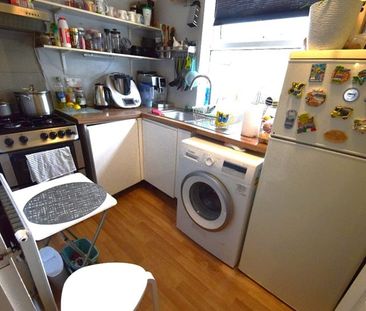 1 Bed Flat, Richmond Road, RG30 - Photo 6