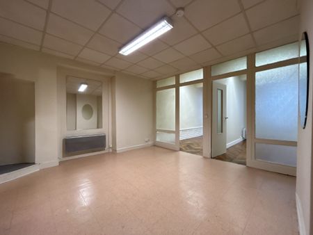 Location Appartement 3 pièces 44m² CLERMONT FERRAND 63000 - Photo 3