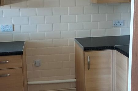 Greenfield, Ledbury rd, Hull, HU5 5SW - Photo 2