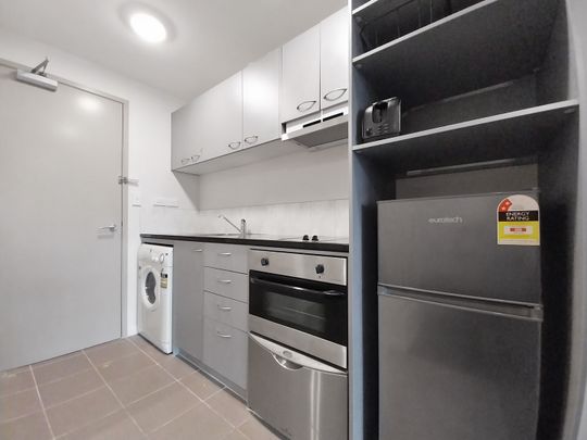 Tidy one bedroom cbd apartment. - Photo 1