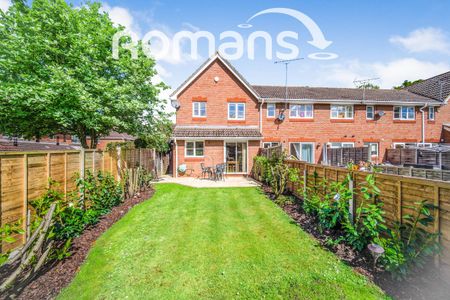 Gadd Close, Wokingham, RG40 - Photo 3