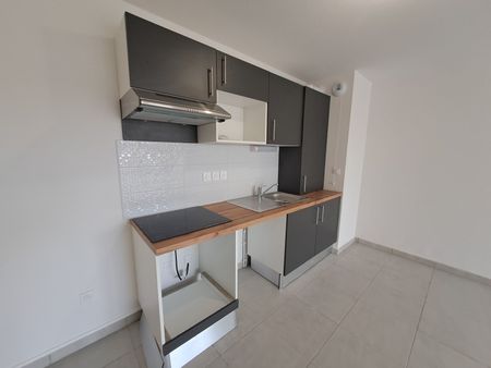 Location Appartement 3 pièces 66m² BRUGUIERES 31150 - Photo 4