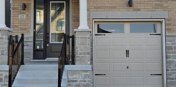 For Lease - 12 Deer Ridge Crescent, Whitby, Ontario - Photo 3