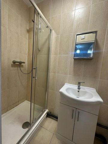 Studio to rent - Photo 5