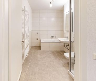 Die 1. Kaltmiete geschenkt! Komfortable Wohnung mit Balkon und EBK! - Photo 3