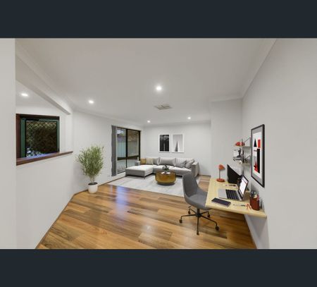 26 Skua Grove, Seville Grove, WA 6112 - Photo 4