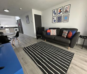 2 bedroom flat to rent - Photo 3