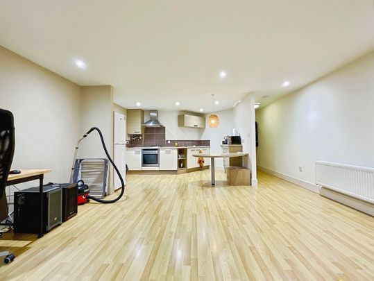 1 bedroom Apartment to let - Photo 1