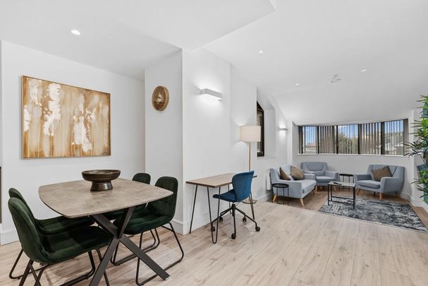 2 bedroom flat to rent - Photo 1