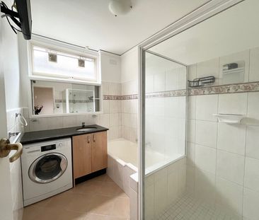 1/33 Gordon Street, Balwyn VIC 3103 - Photo 4