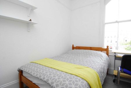 3 bedroom house share to rent - Photo 3