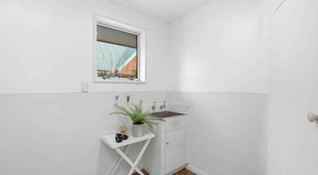 Charming 3-Bedroom Home in Avonhead - Photo 4