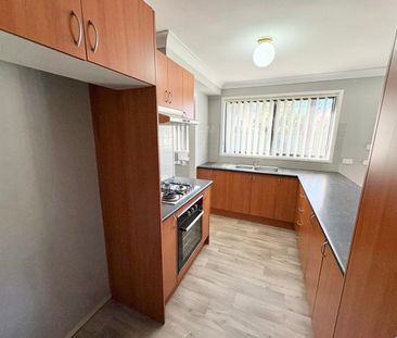 STREET FACING TOWNHOUSE!! - Photo 2