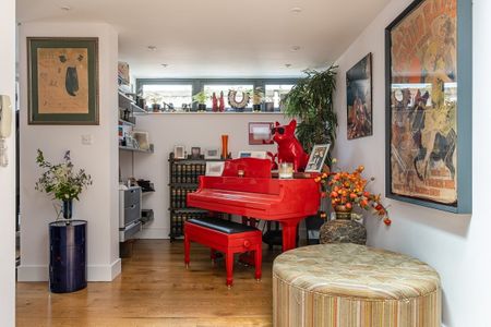 5 bedroom detached house to rent - Photo 2