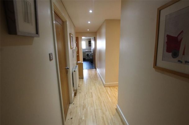 3 bedroom property to rent - Photo 1