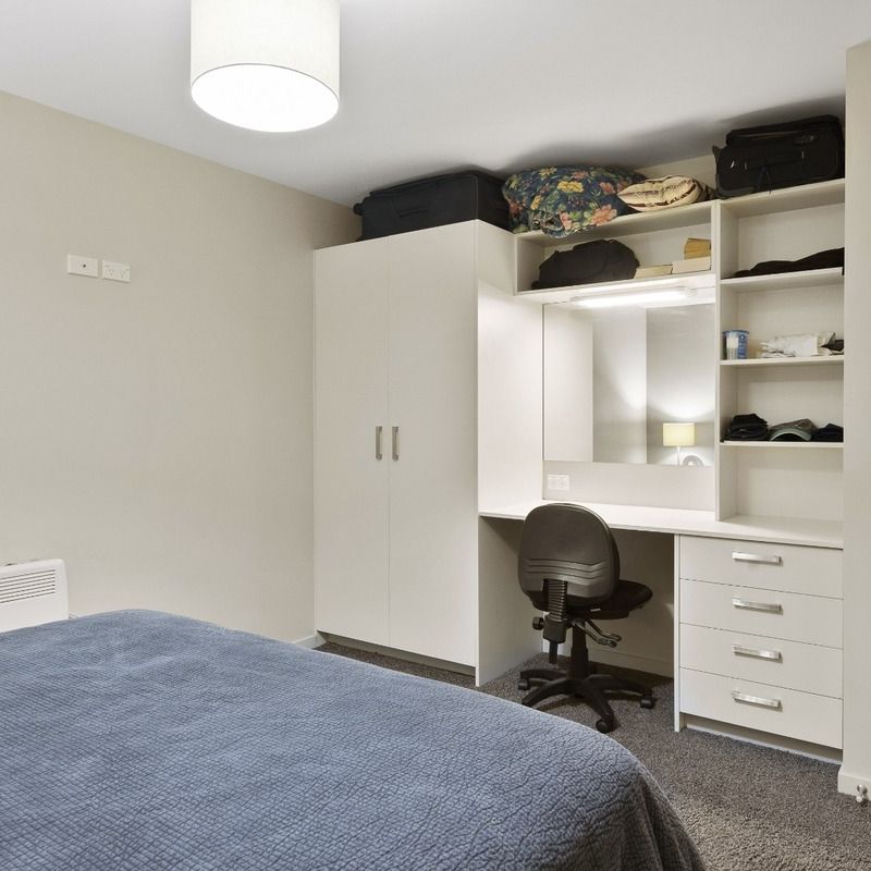 Sunny Secure and Serene - Photo 1