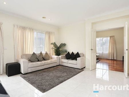 4 Bedroom Stunning Family Home! - Photo 2