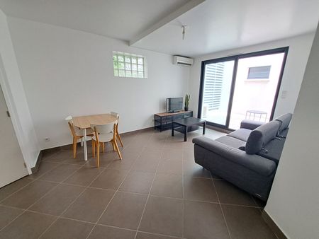 Appartement Villeneuve Les Avignon 2 pièce(s) 42.68 m2 - Terrasse - Place de parking, - Photo 5
