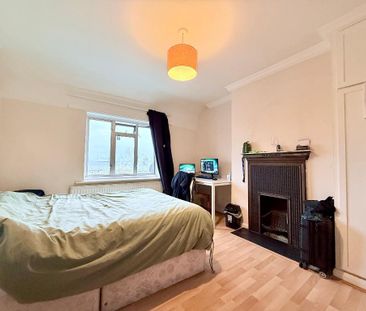 Carlisle Avenue, East Acton, London, W3 7NL - Photo 1
