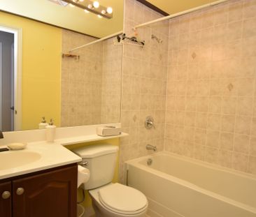 For Lease - 100 Promenade Circle Unit# 304, Vaughan, Ontario - Photo 5