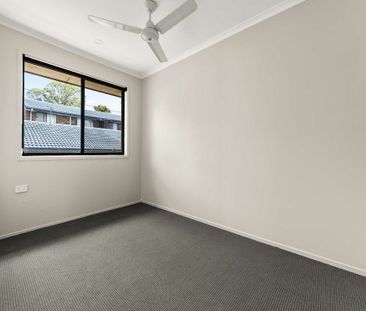 Freshly Renovated 3 Bedroom Home with Garage | Available Now in Mou... - Photo 6