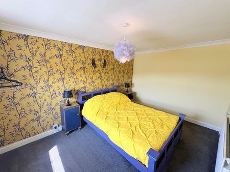 3 bedroom semi-detached house to rent - Photo 4