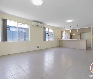 Spacious 4 x 2 Family Home - Photo 1