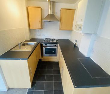 2 bedroom flat to rent - Photo 3
