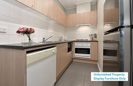 606/318 Little Lonsdale Street - Photo 4