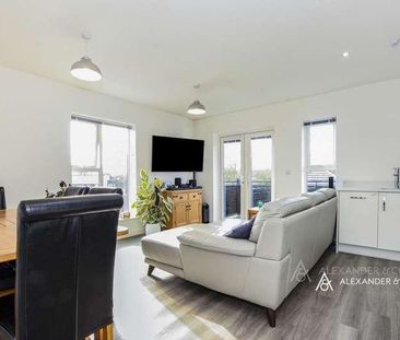 Bagshawe Way, Dunstable, Bedfordshire, LU5 - Photo 3