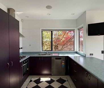 2 Bedroom Wainuiomata - Photo 3