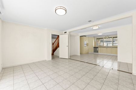 41 Tudawali Crescent, Wheelers Hill - Photo 3