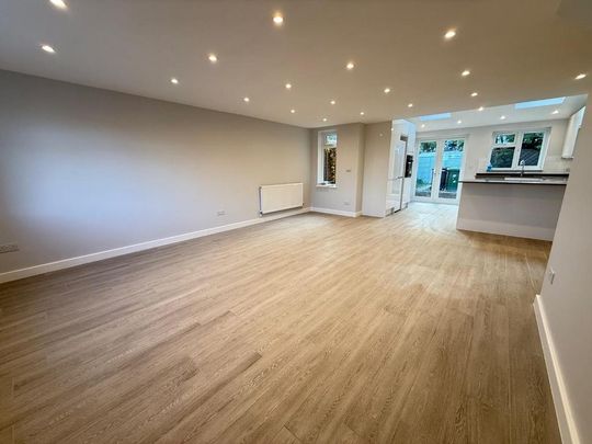 4 bedroom house to rent - Photo 1