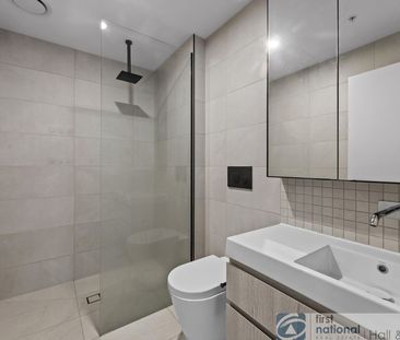 765 Toorak Road, Hawthorn - Photo 2