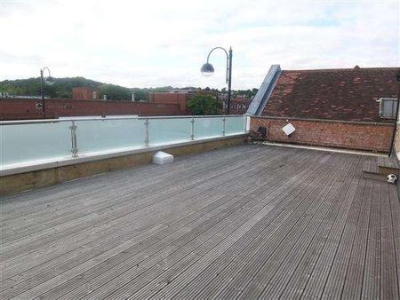 High Road, Loughton, IG10 - Photo 3