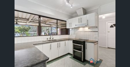 GOSNELLS - 3x1 - A BEAUTIFUL HOME WITH POOL & MASSIVE SHED - Photo 3